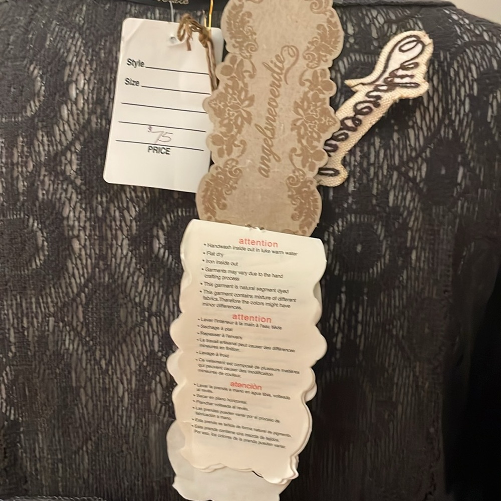 Dress - Picture 8 of 9